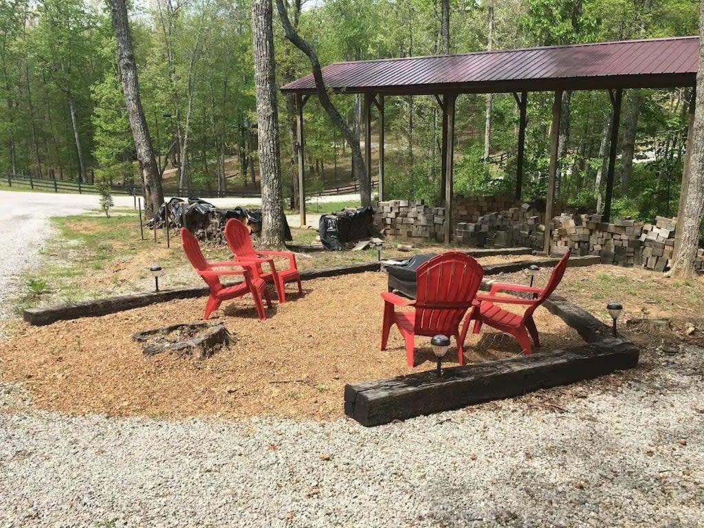 Tn State Parks Open! Hikes, Waterfalls, Firepits! Spencer Buitenkant foto